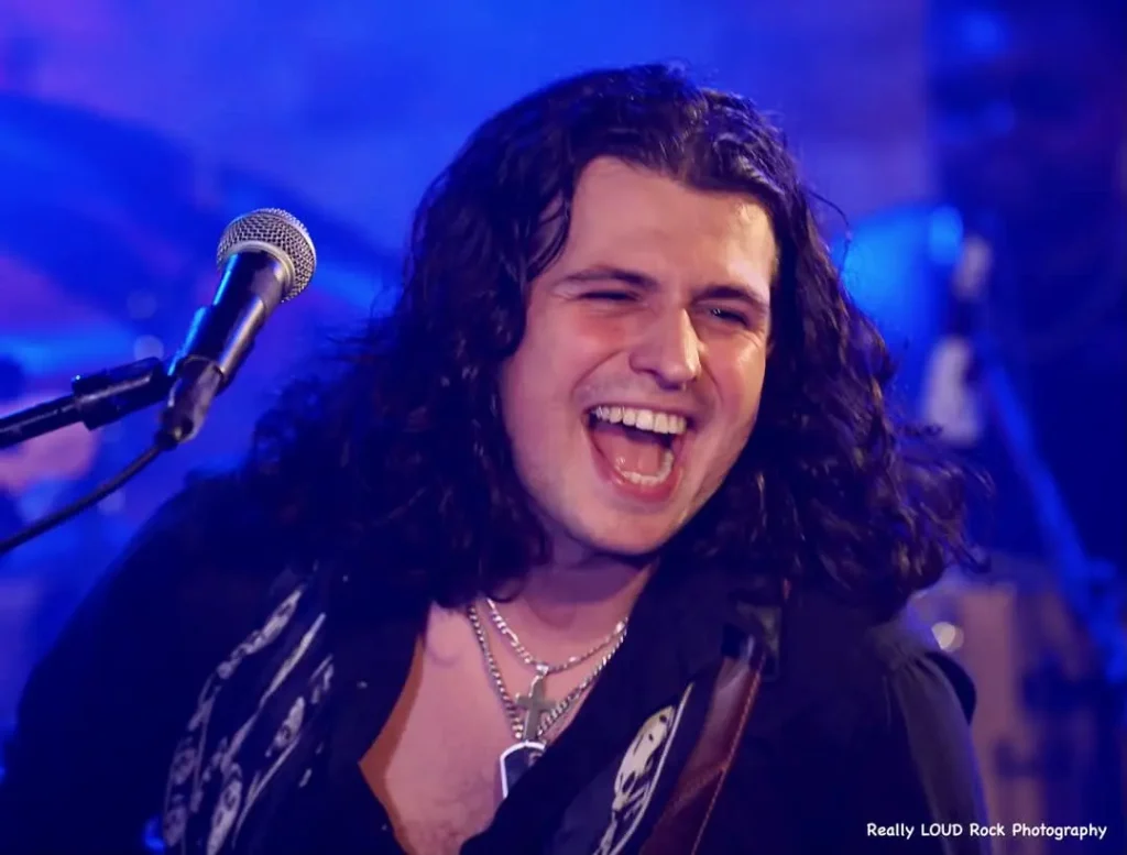 Alex Kilroy performing live in Orlando, the Romanian-born blues guitarist behind the album Break My Chains