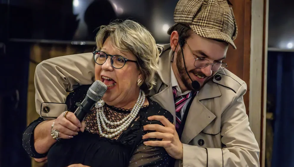 Barbara Lee dinner cruise murder mystery